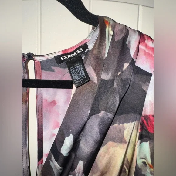 Express Floral Print Long Sleeve Romper - Size Medium - Picture 4 of 5